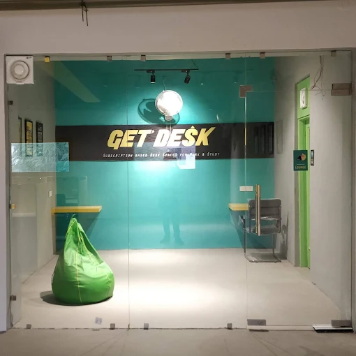 GetDesk reading space photo 2
